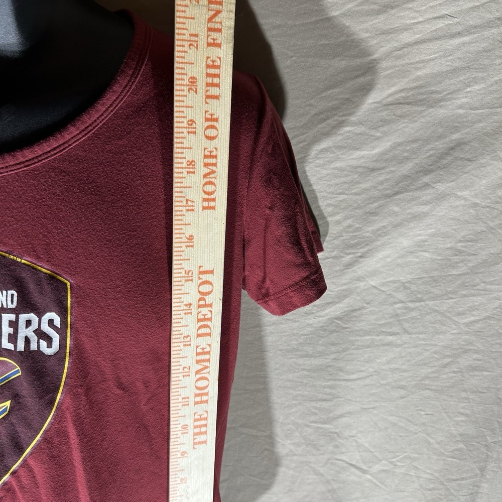 Under Armour NBA Combine Cleveland Cavaliers T-Shirt Women's Medium Heatgear - Picture 5 of 8